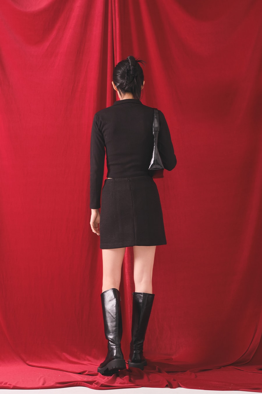 Open Collar Cropped Long Sleeve Tee