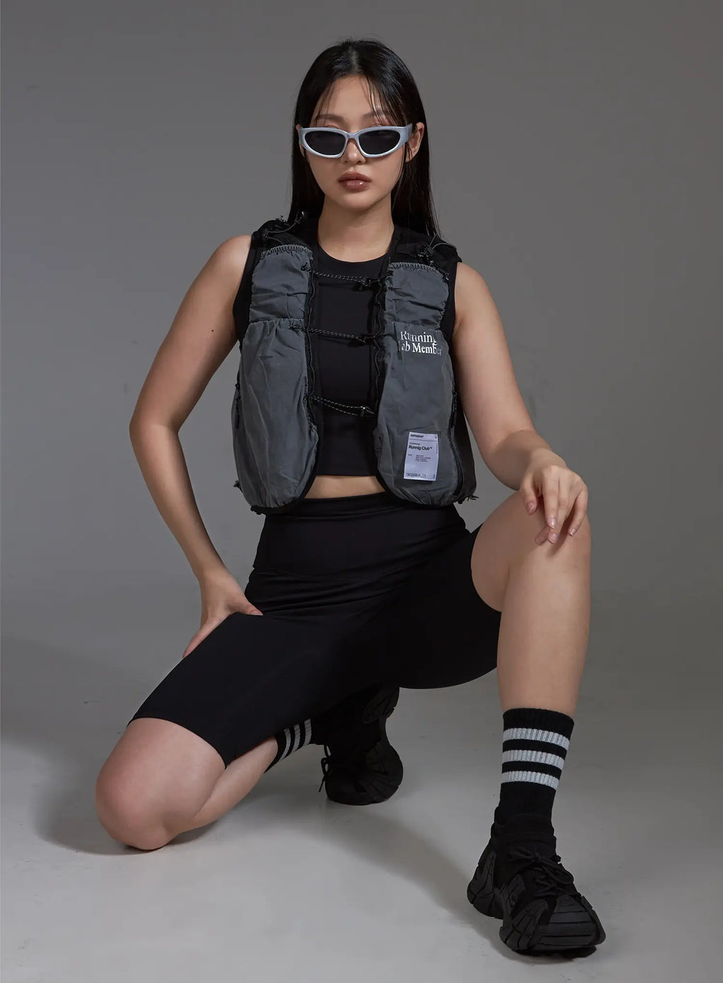 Sporty Utility Running Vest (Dark Gray) IO517