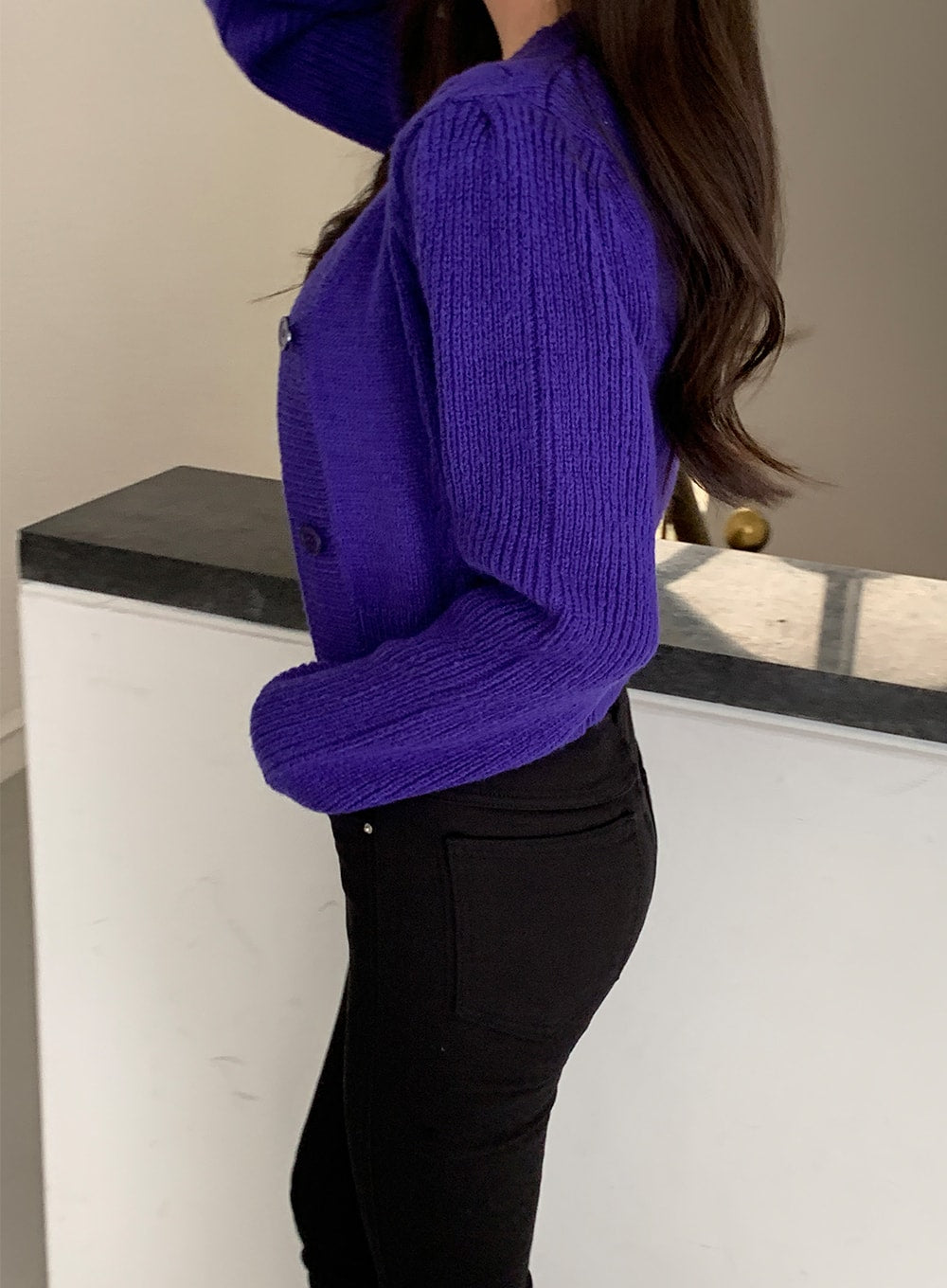 Cable Knit Cropped Cardigan J31