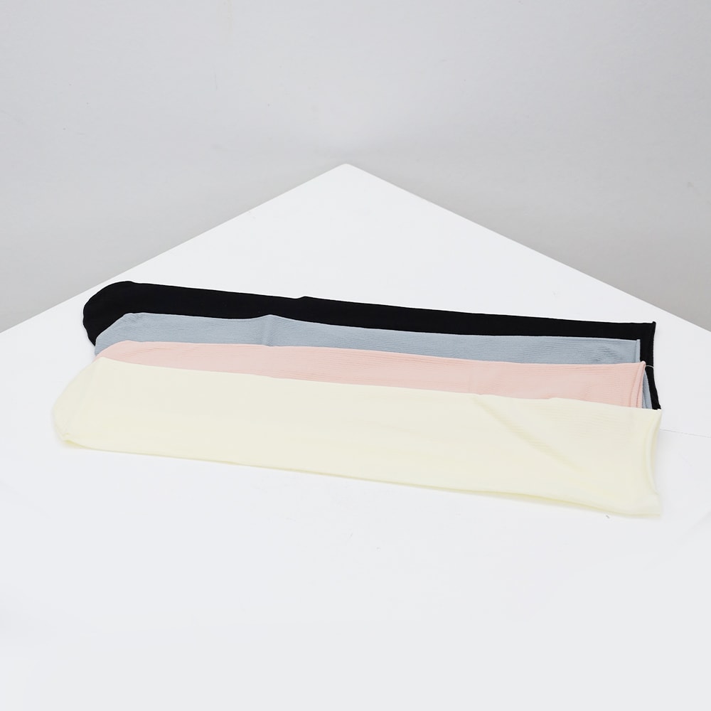 Sheer Ribbed Socks BY27