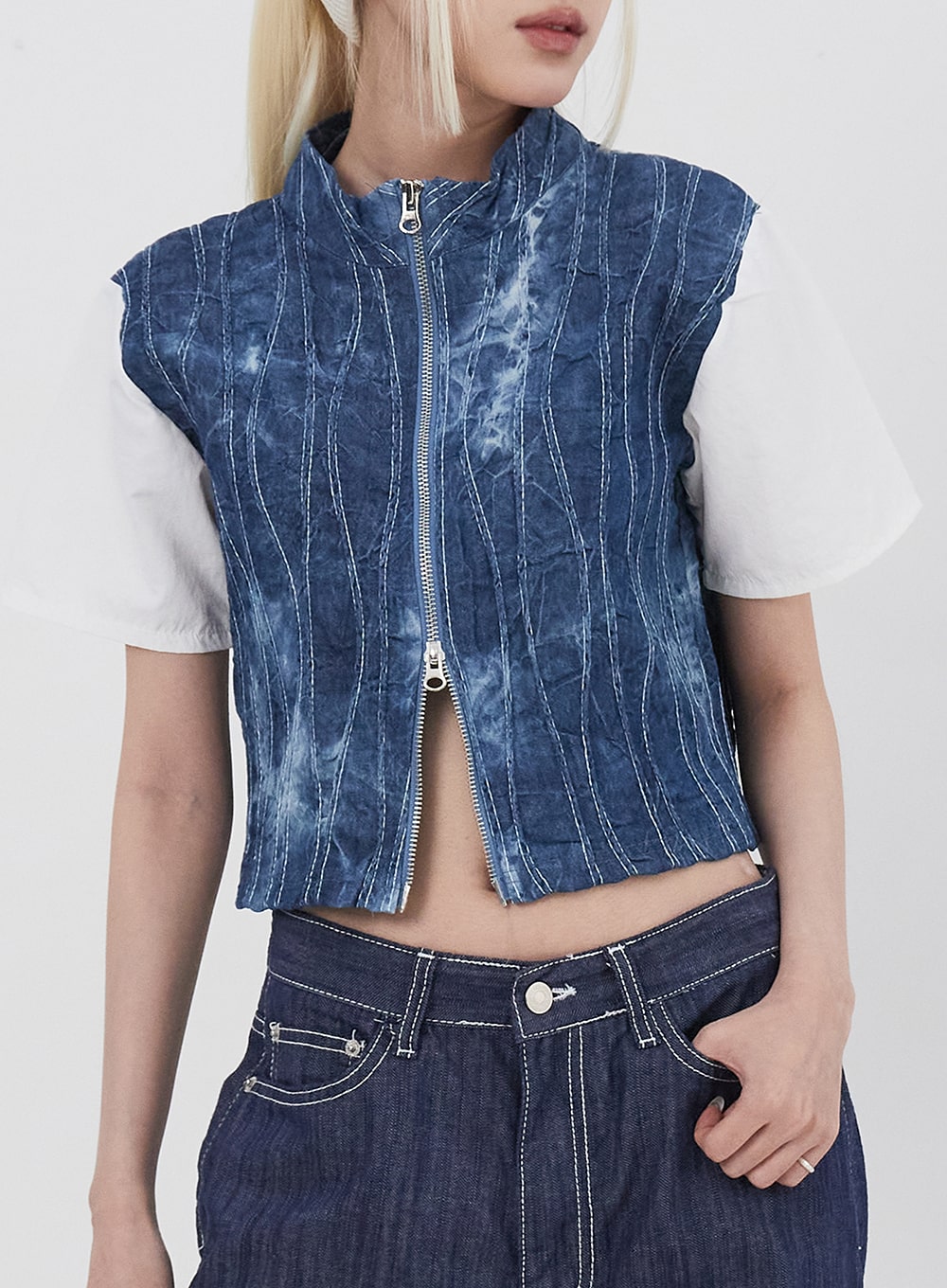 Two-Way Zip-Up Tee IU313