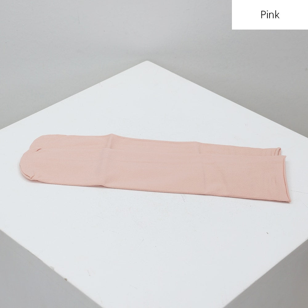 Sheer Ribbed Socks BY27