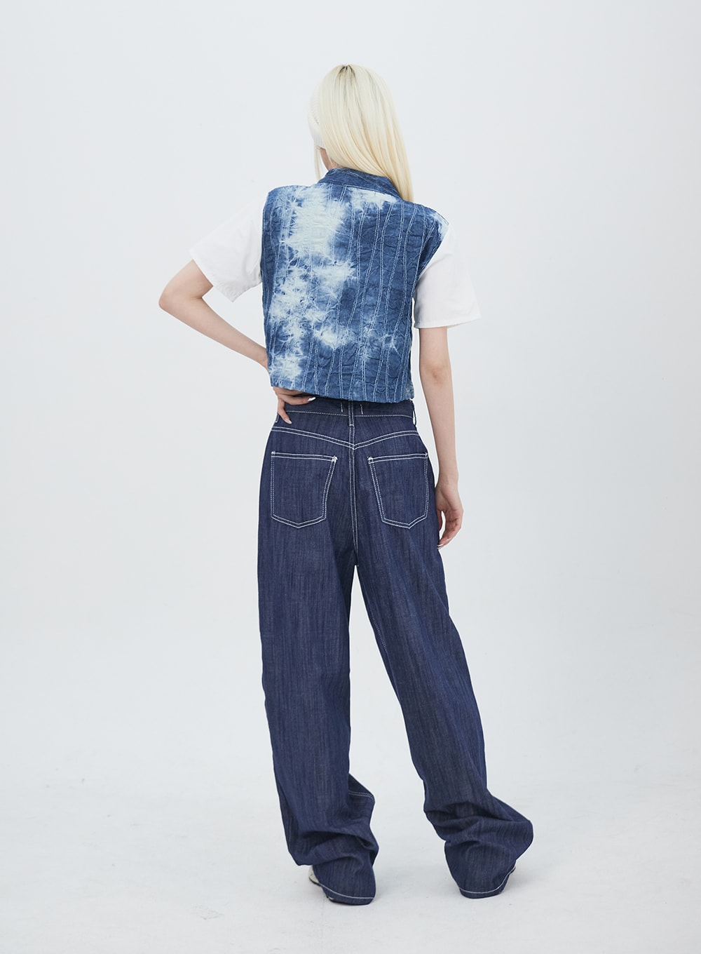 Two-Way Zip-Up Tee IU313