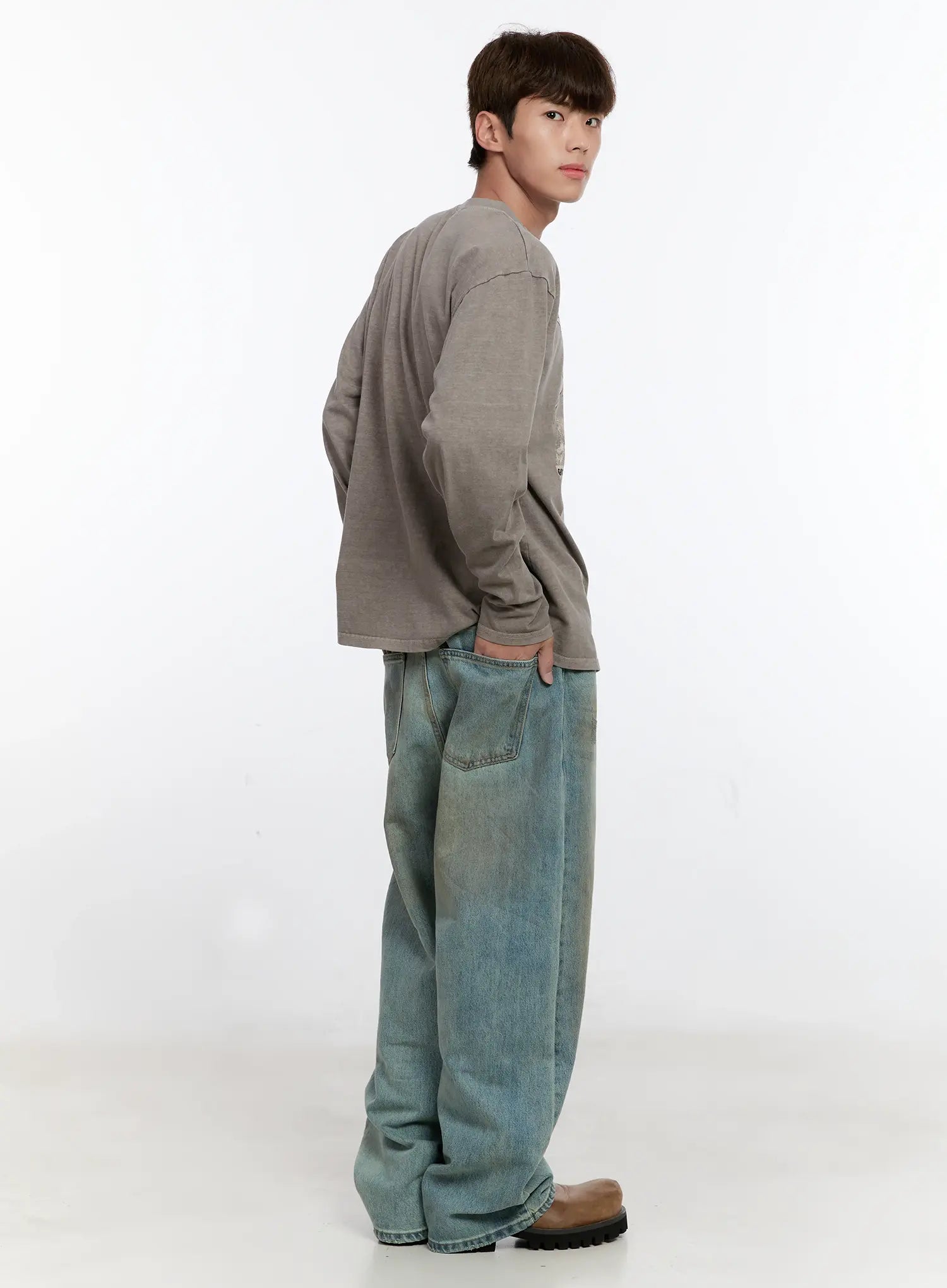 Men's Vintage Wash Wide Fit Jeans IS529