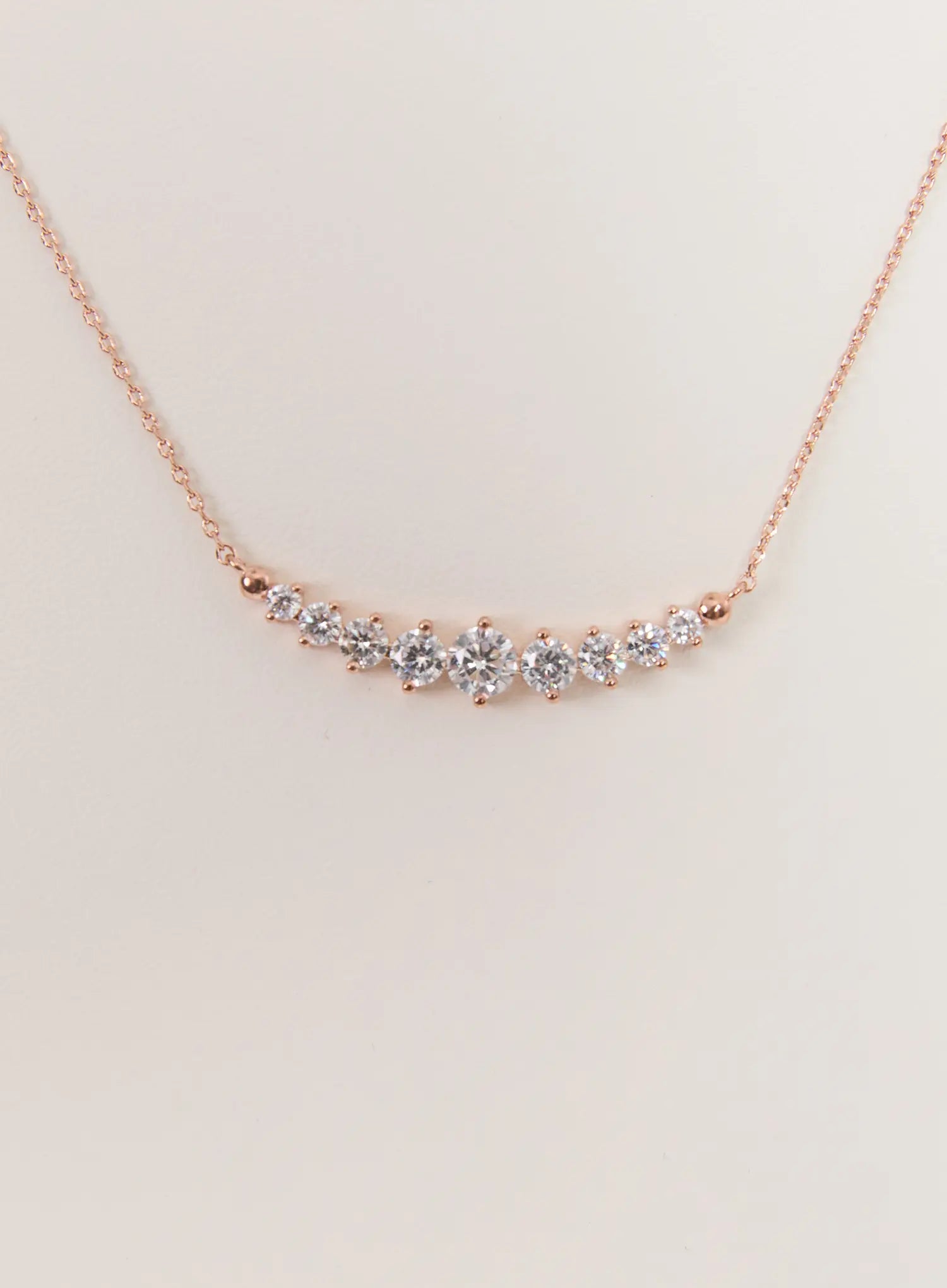 Smiley Gleam Necklace IS517