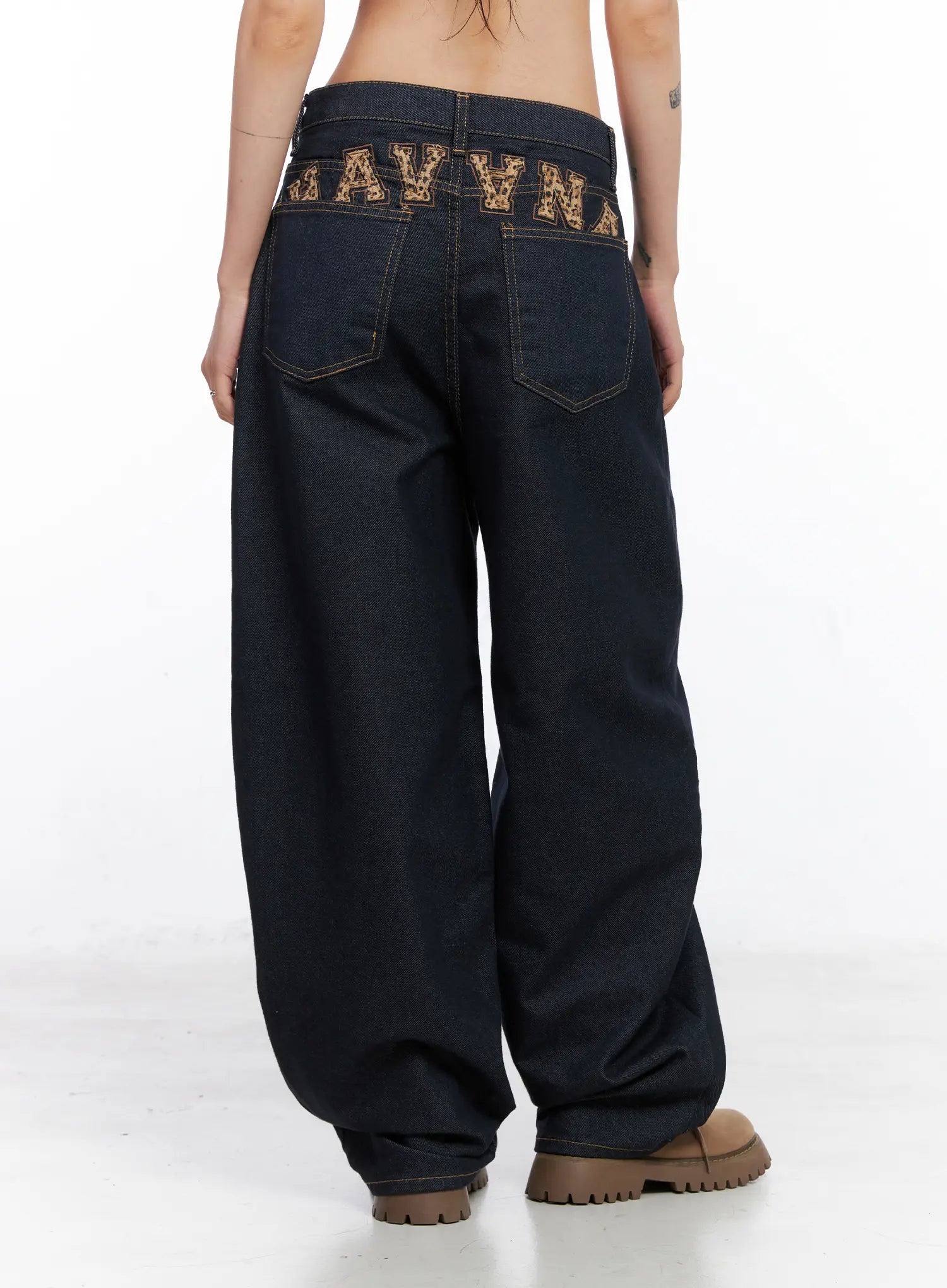 Clare Patterned Graphic Wide-Leg Jeans CO508