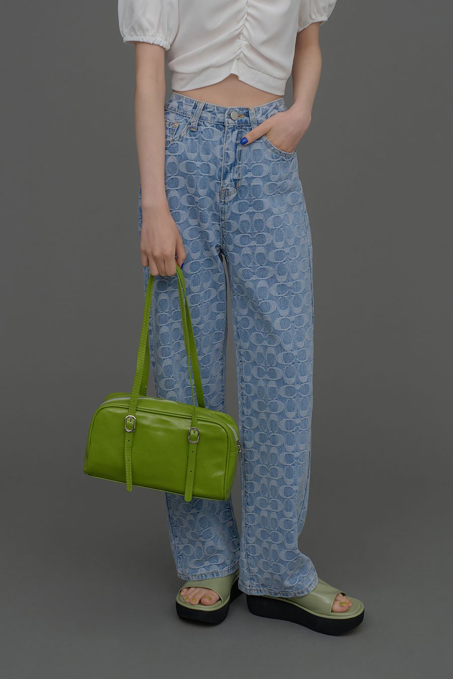 Square-shaped Shoulder Bag CA04