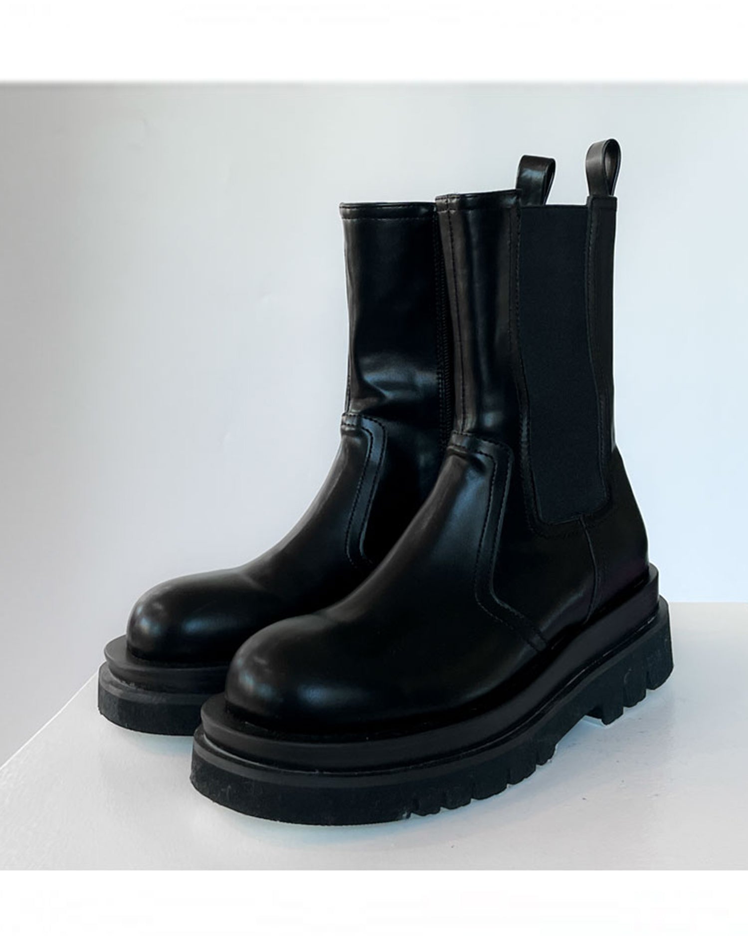 Elastic Gusset Ankle Zipper Boots CJ305