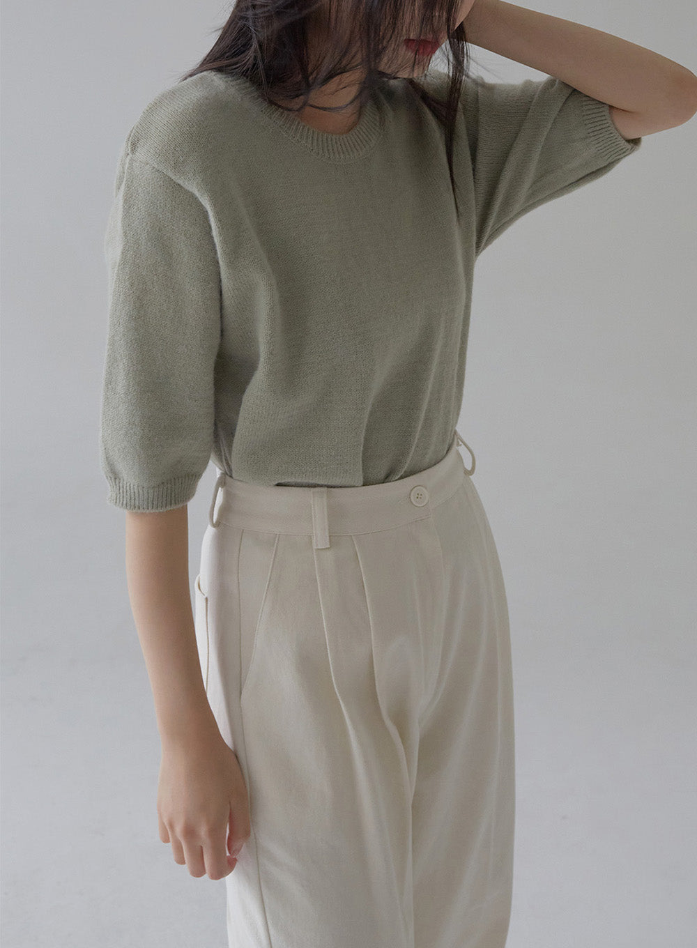 Round Neck Half Sleeve Knit