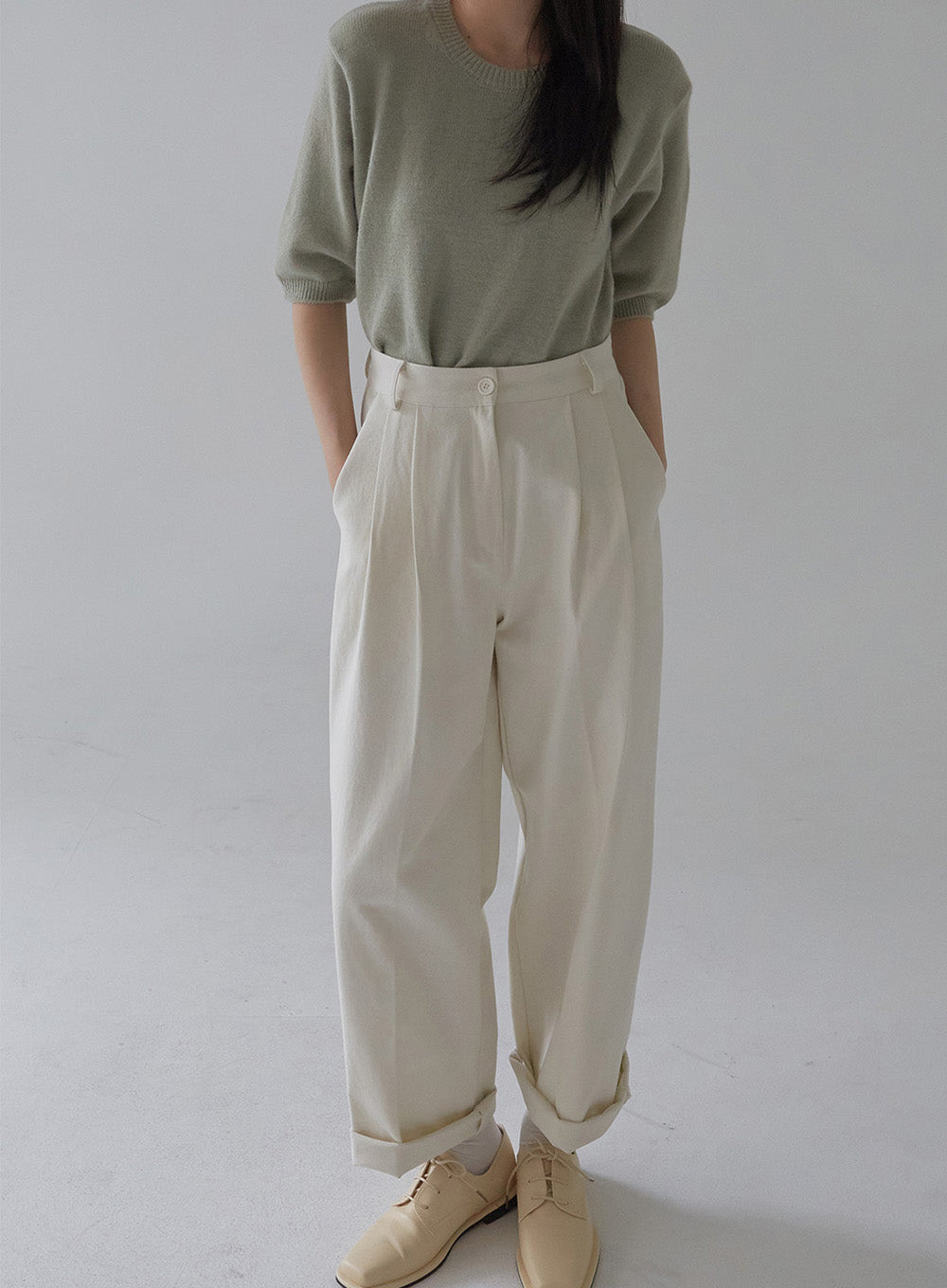 Round Neck Half Sleeve Knit