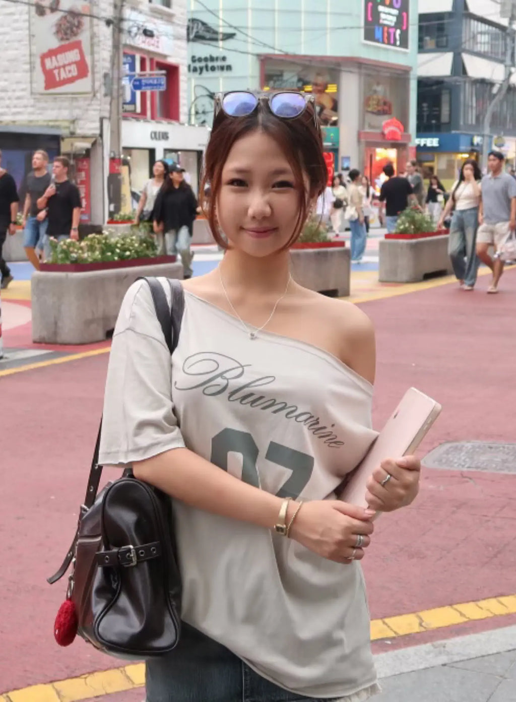 Casual Off-Shoulder Graphic Tee CL518