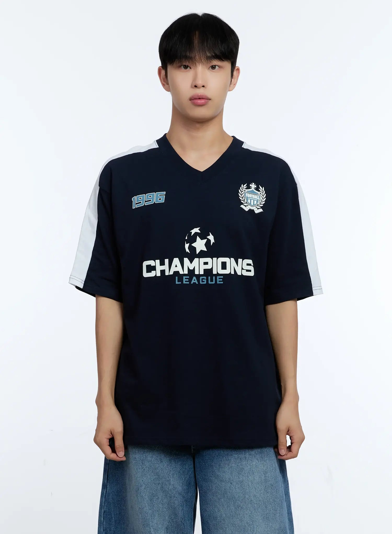 Men's V-Neck Champions League Graphic Jersey IG515