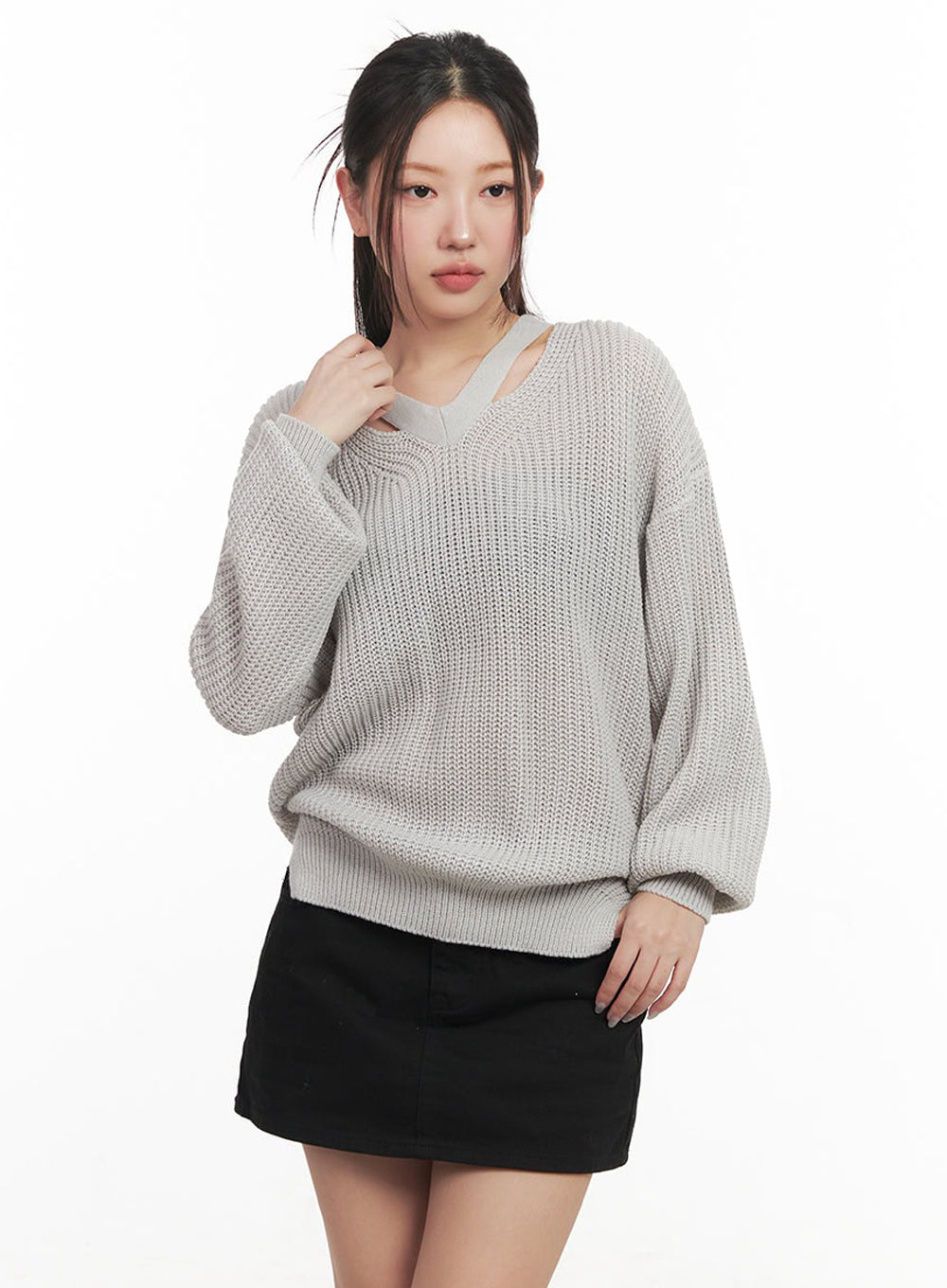 V-Neck Cut-Out Knit Sweater IM524