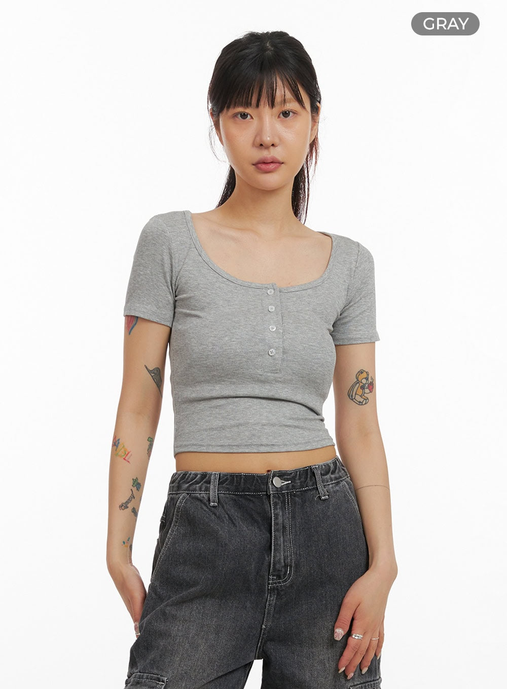 Slim Fit Buttoned U-Neck Crop Top IY410