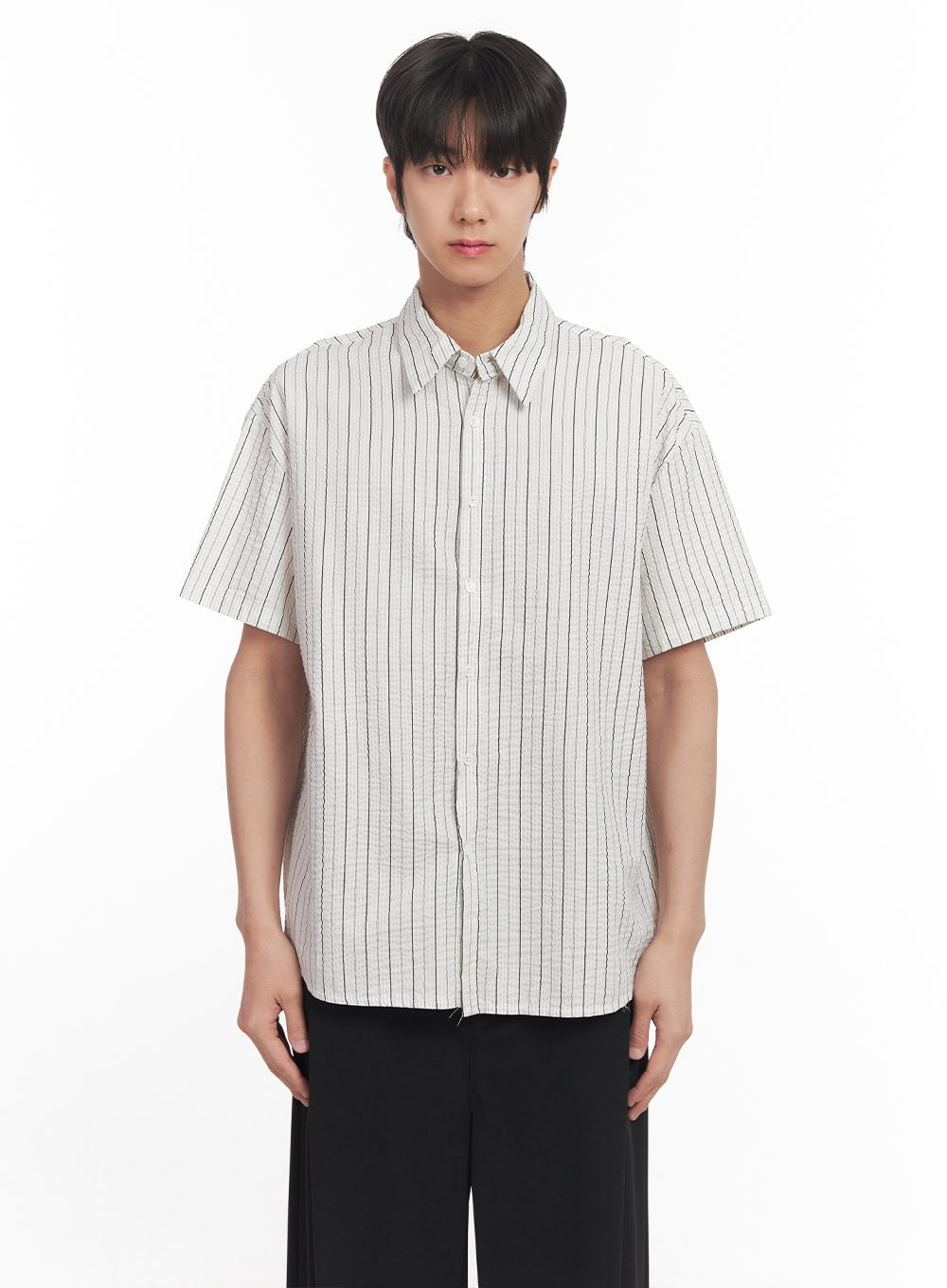 Men's Striped Loose-Fit Collared Shirt IA510