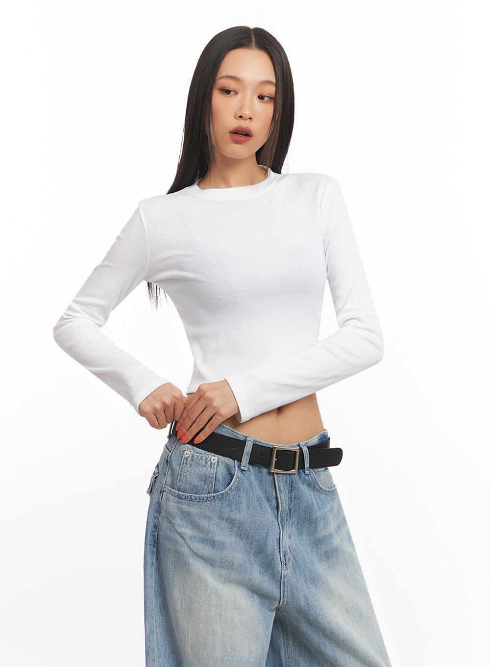 Slim-Fit Long-Sleeve Crop Top IA504