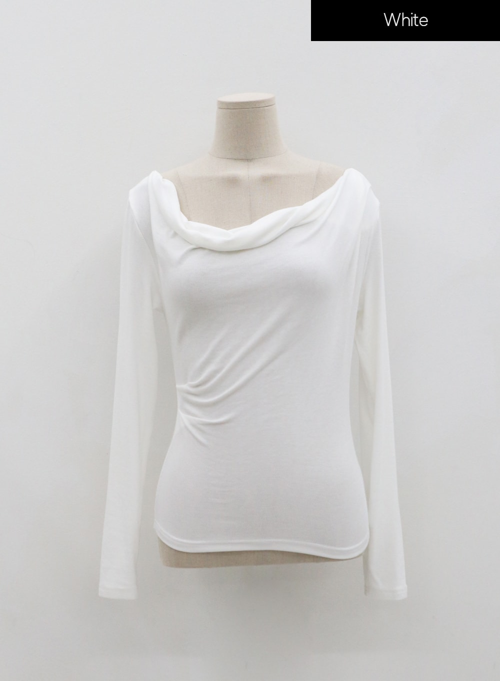 Wide V-Neck T-Shirt IO21