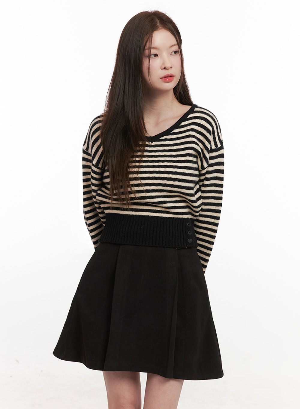 Stripe Oversized V-Neck Sweater IF505