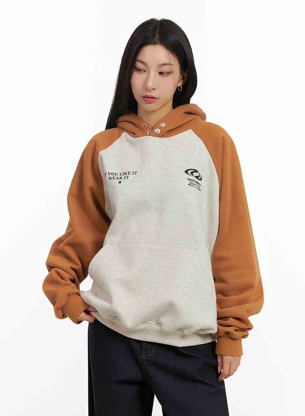 Small Graphic Print Snap Button Hoodie IJ503