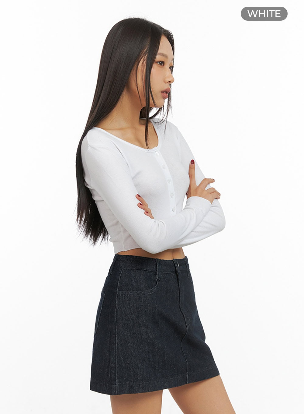Buttoned U-Neck Crop Top IS427