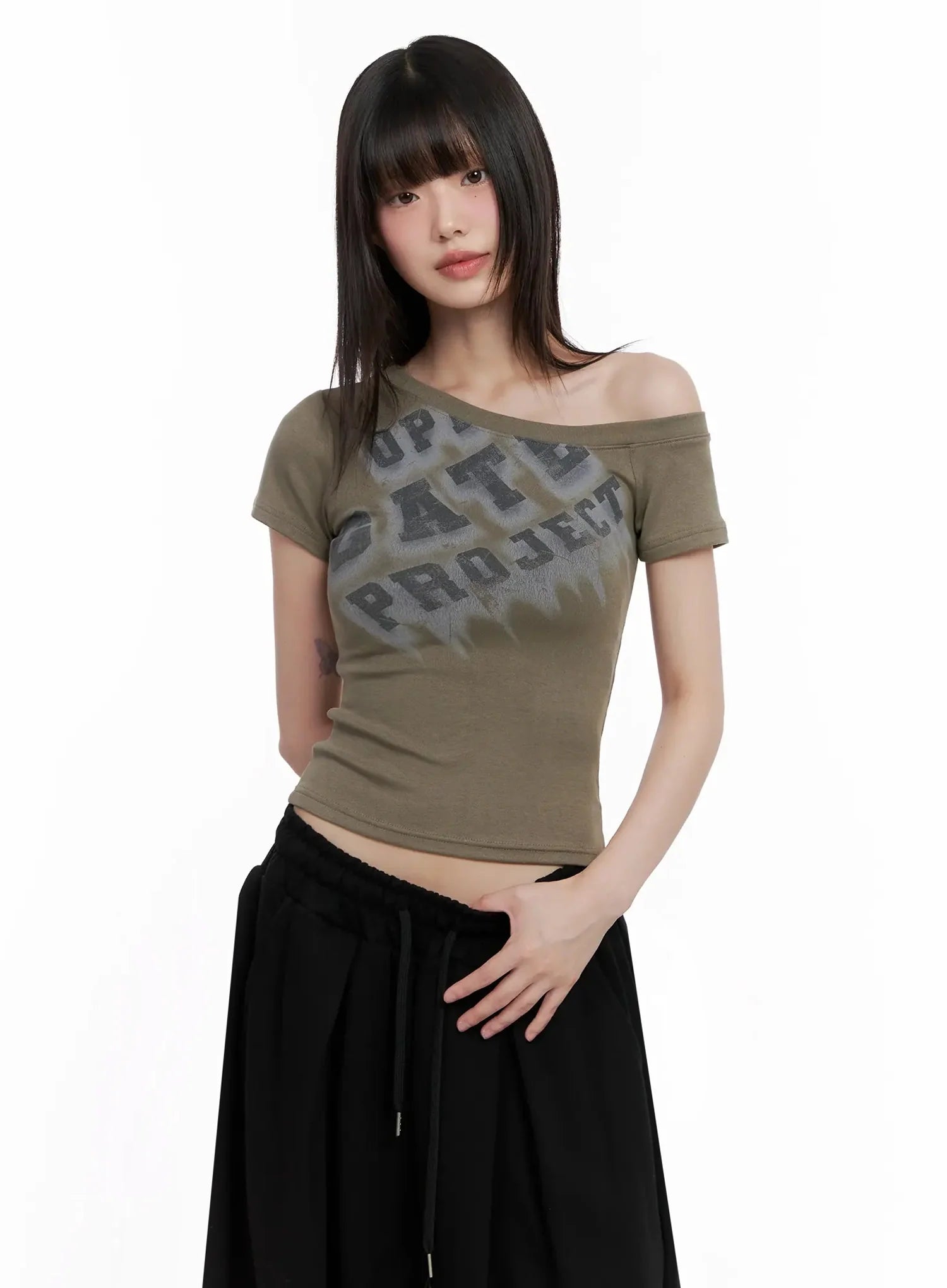 Asymmetric Off-Shoulder Graphic Top IL528