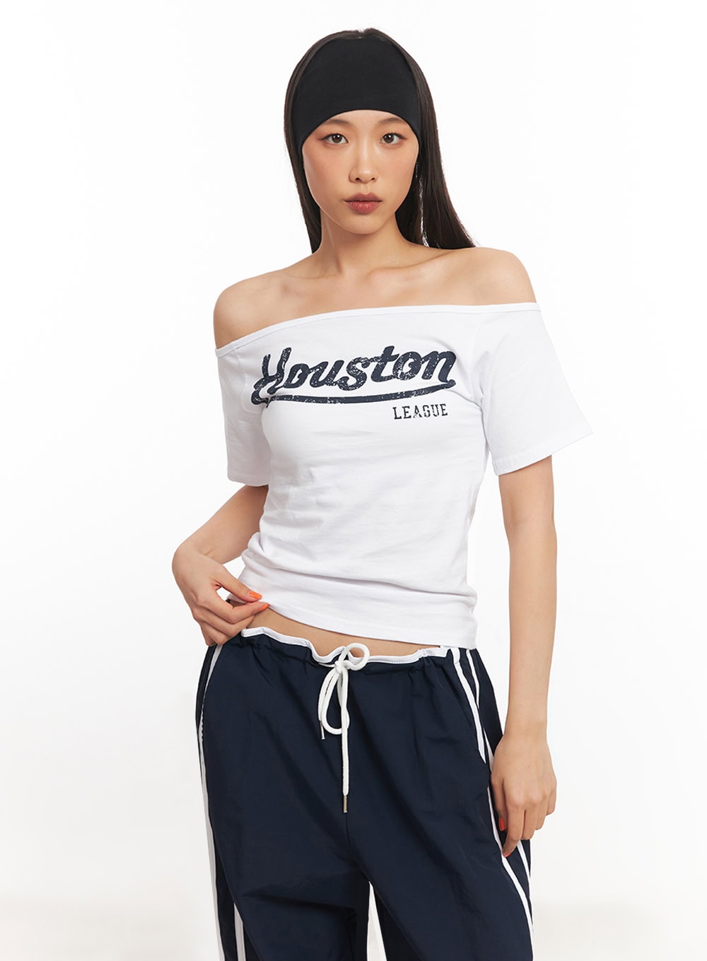 Cotton Graphic Off-Shoulder T-Shirt IA507