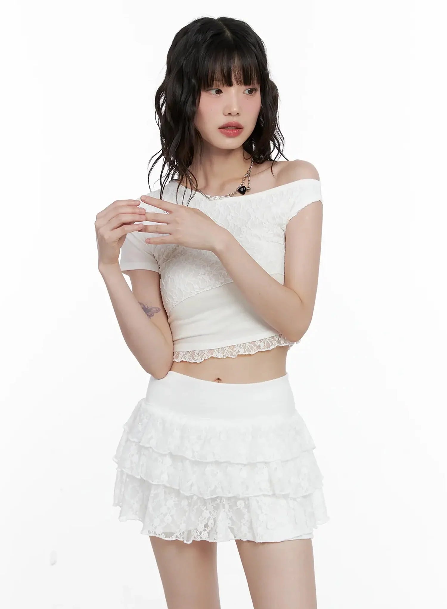 Asymmetric Off-Shoulder Lace-Trim Top IL531