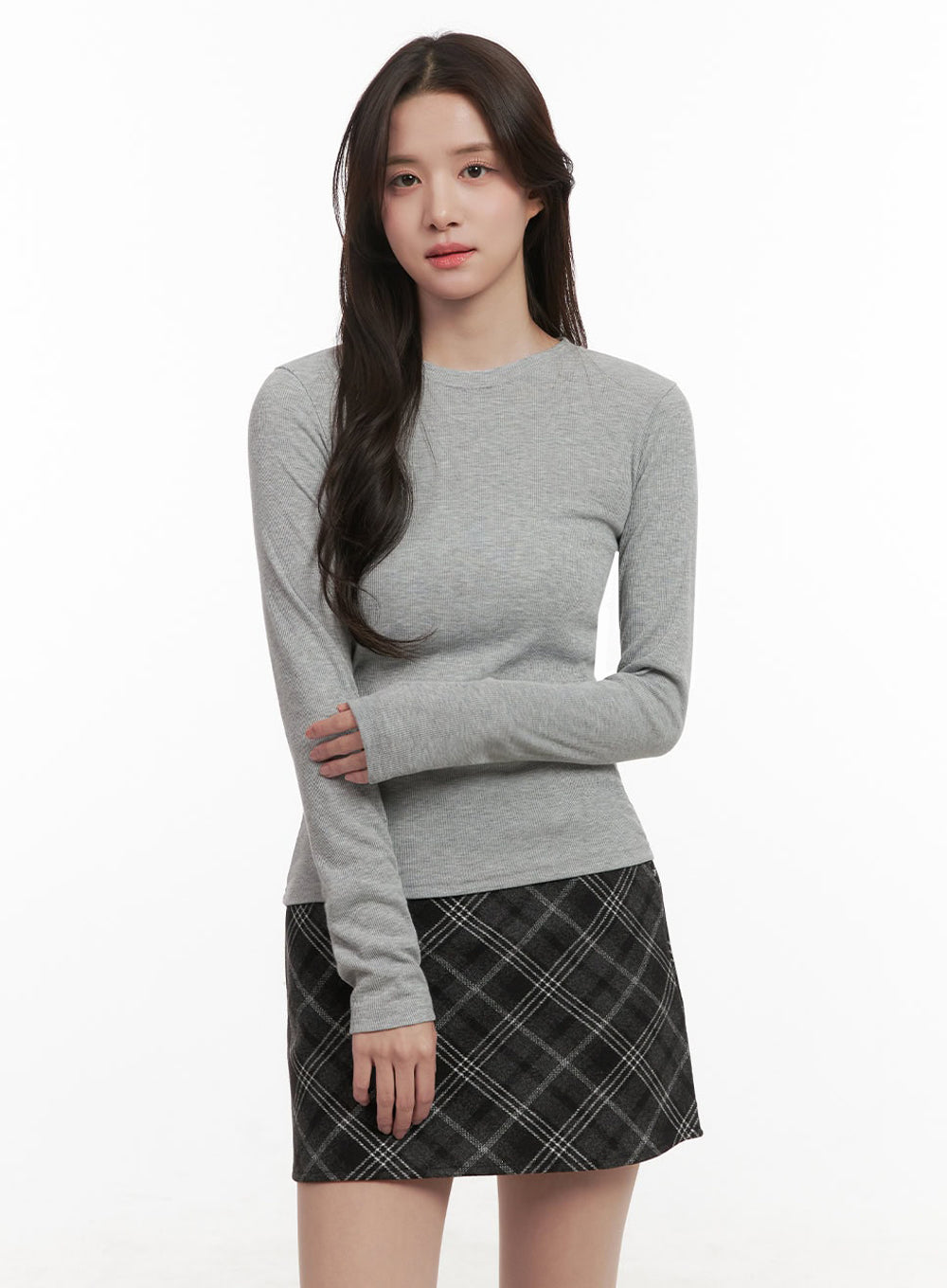Essential Slim-Fit Long-Sleeve Top IJ510