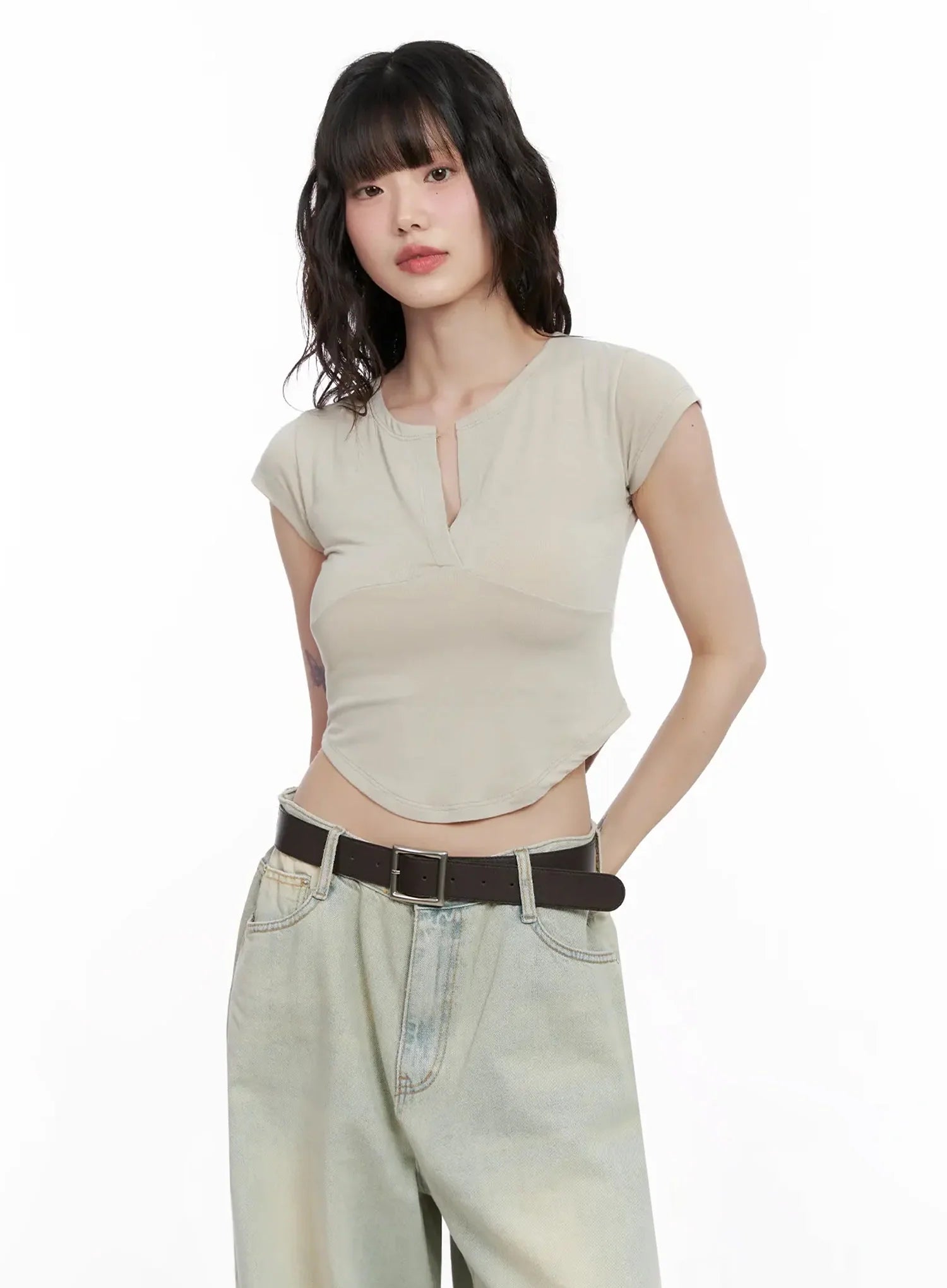 Minimalist V-Neck Crop Top IL531