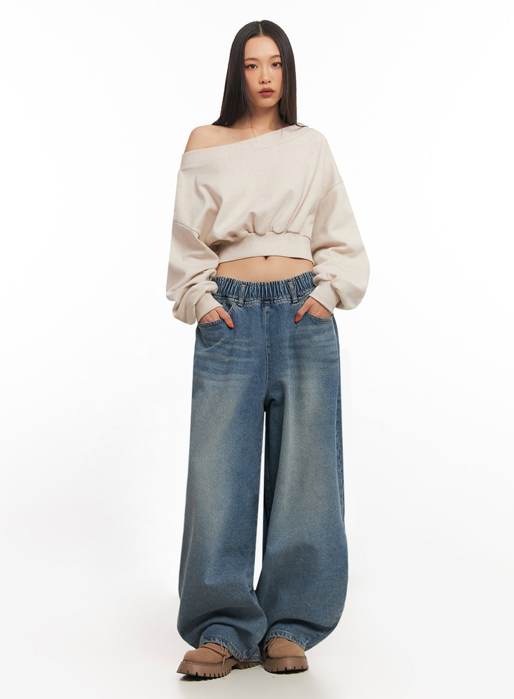 Off-Shoulder Loose-Fit Sweatshirt IA507