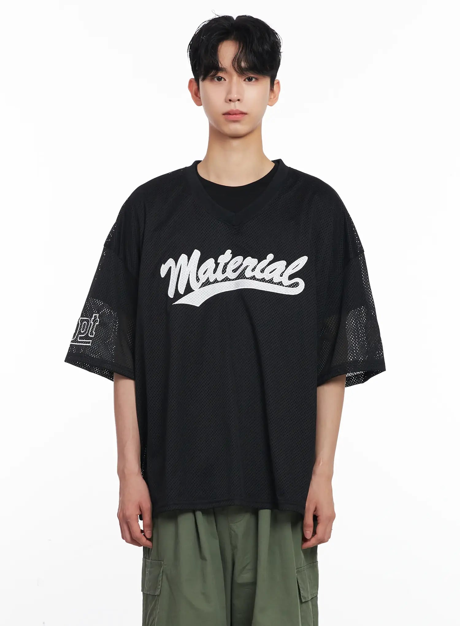 Men's Embroidered Mesh Graphic Tee IU526