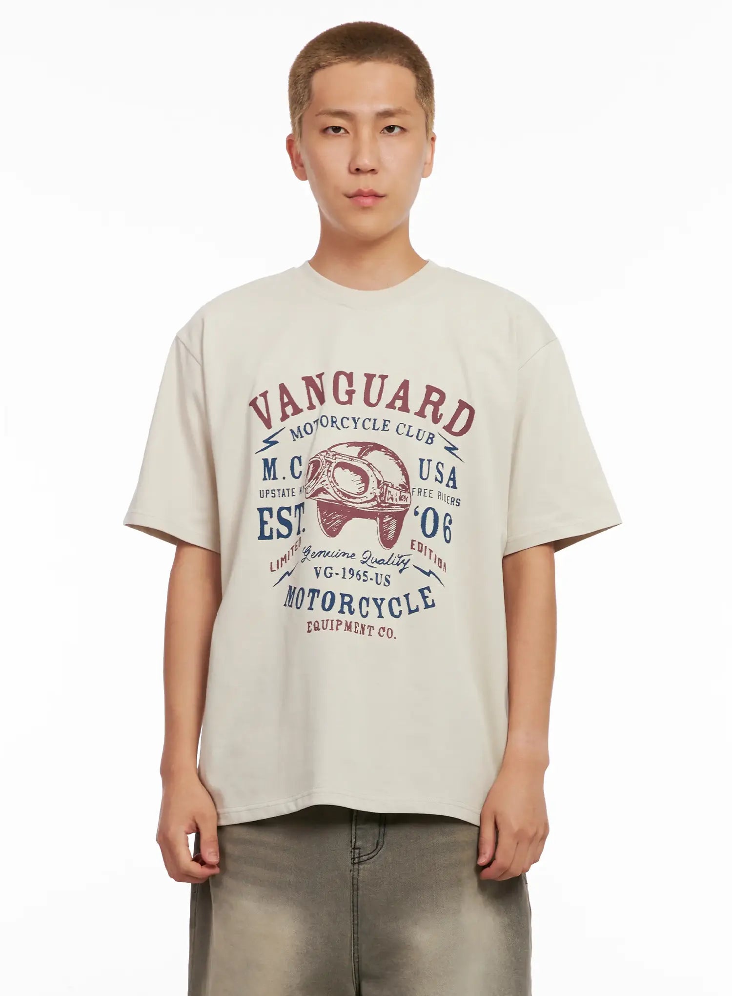 Men's "Vanguard" Graphic Tee IL521