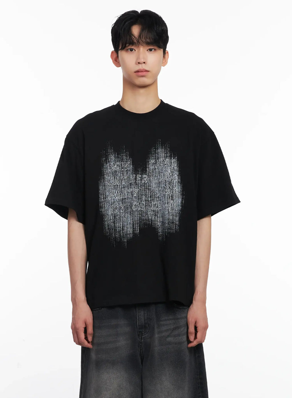 Men's Graphic Relaxed-Fit Tee IU526