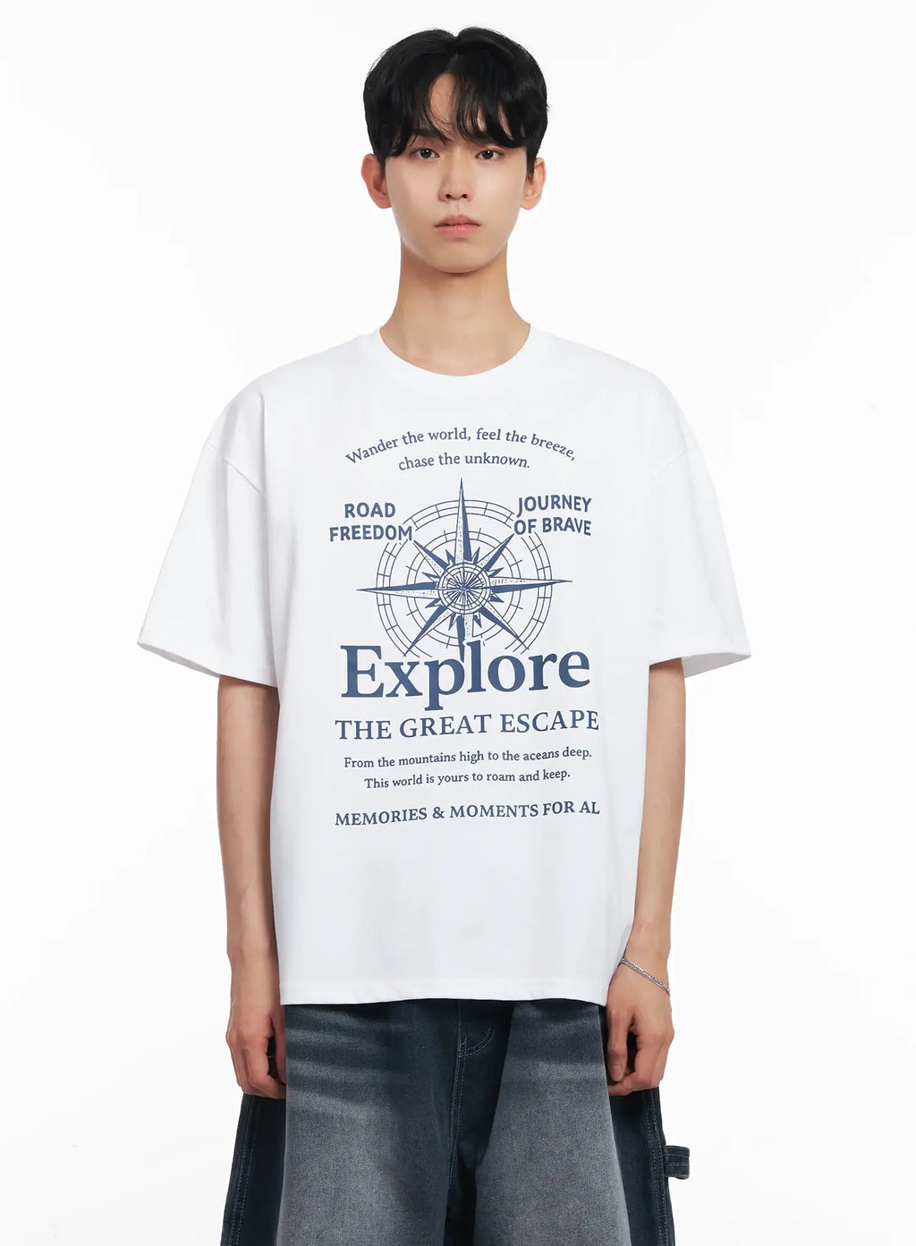 Men's "Explore" Graphic Tee IL504