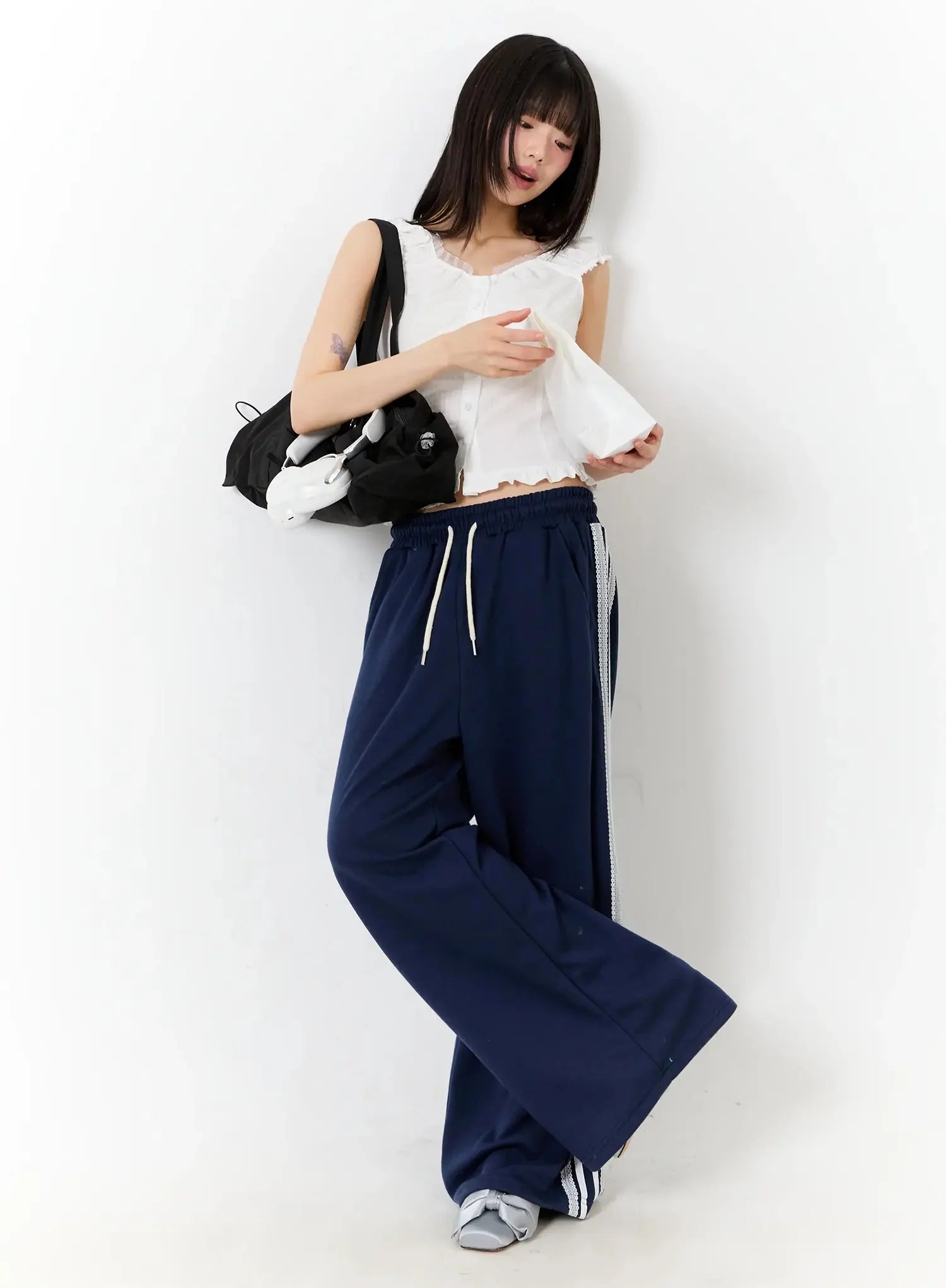 Frill-Trim Sleeveless Blouse IU525