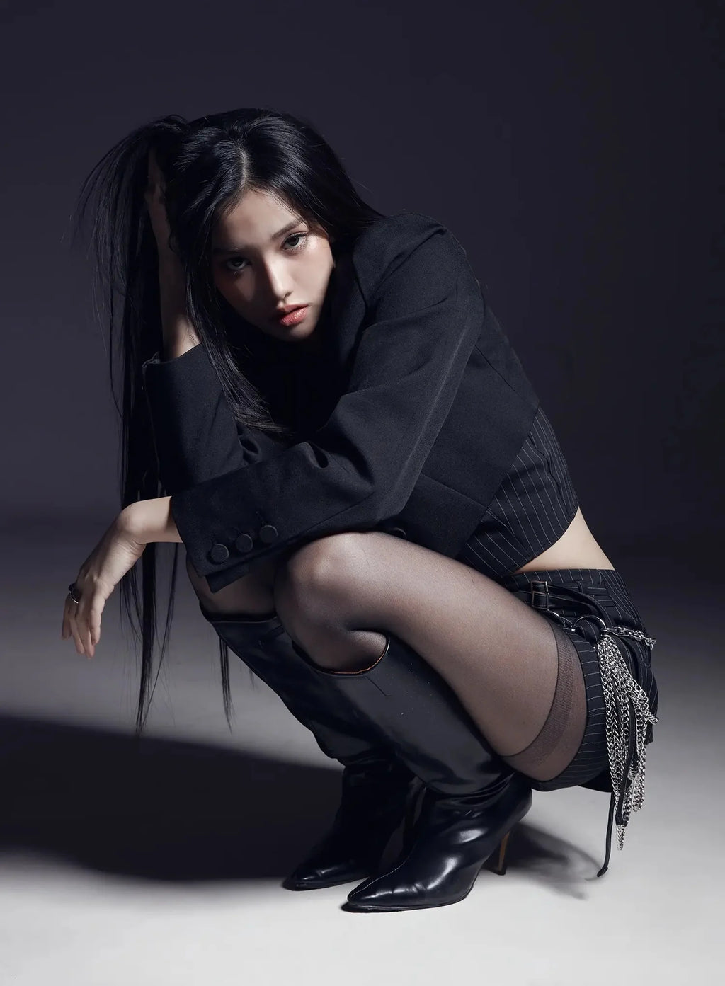 Modern Pinstripe Cropped Blazer IS525