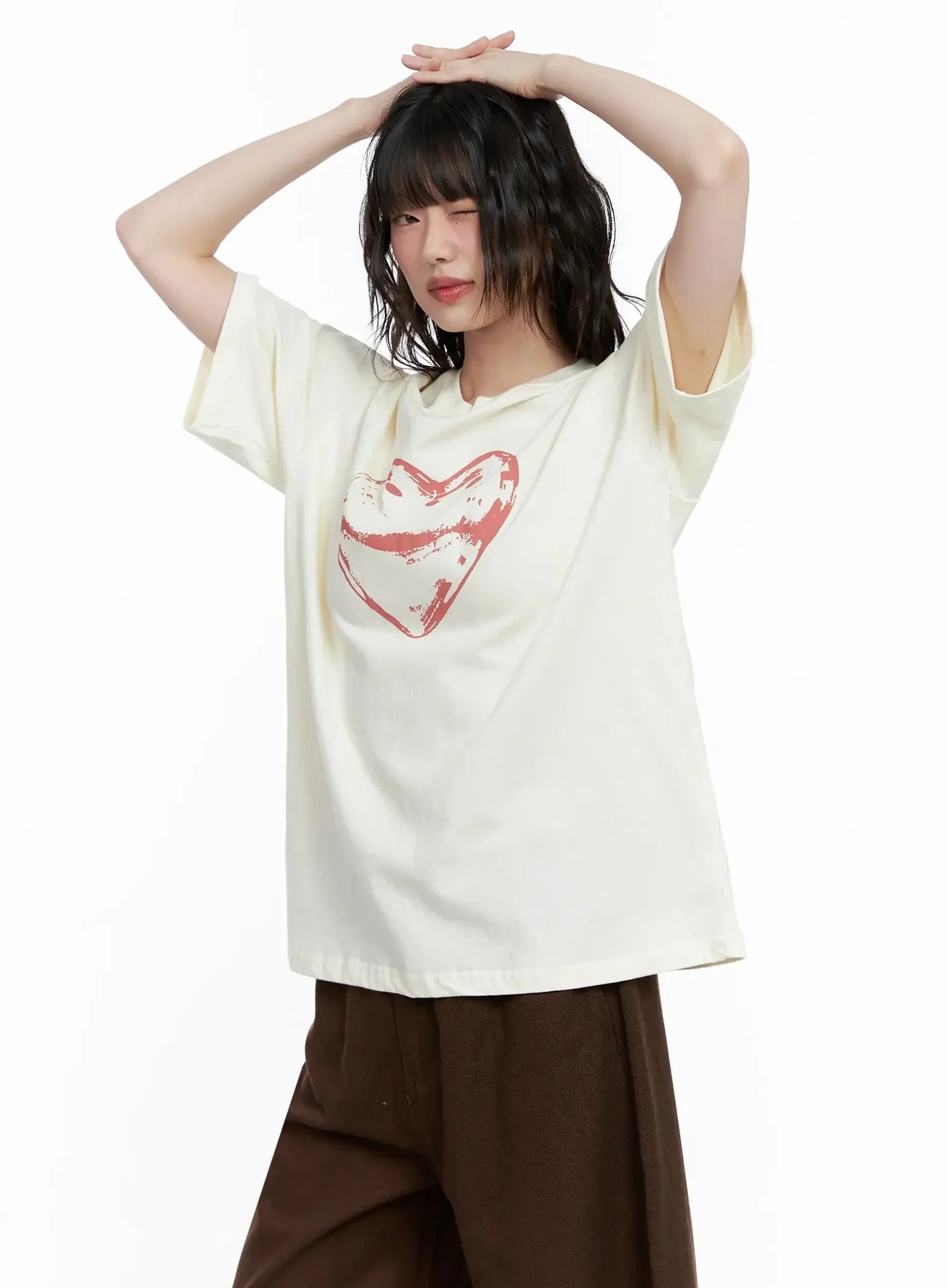 Heart Graphic Tee IL531