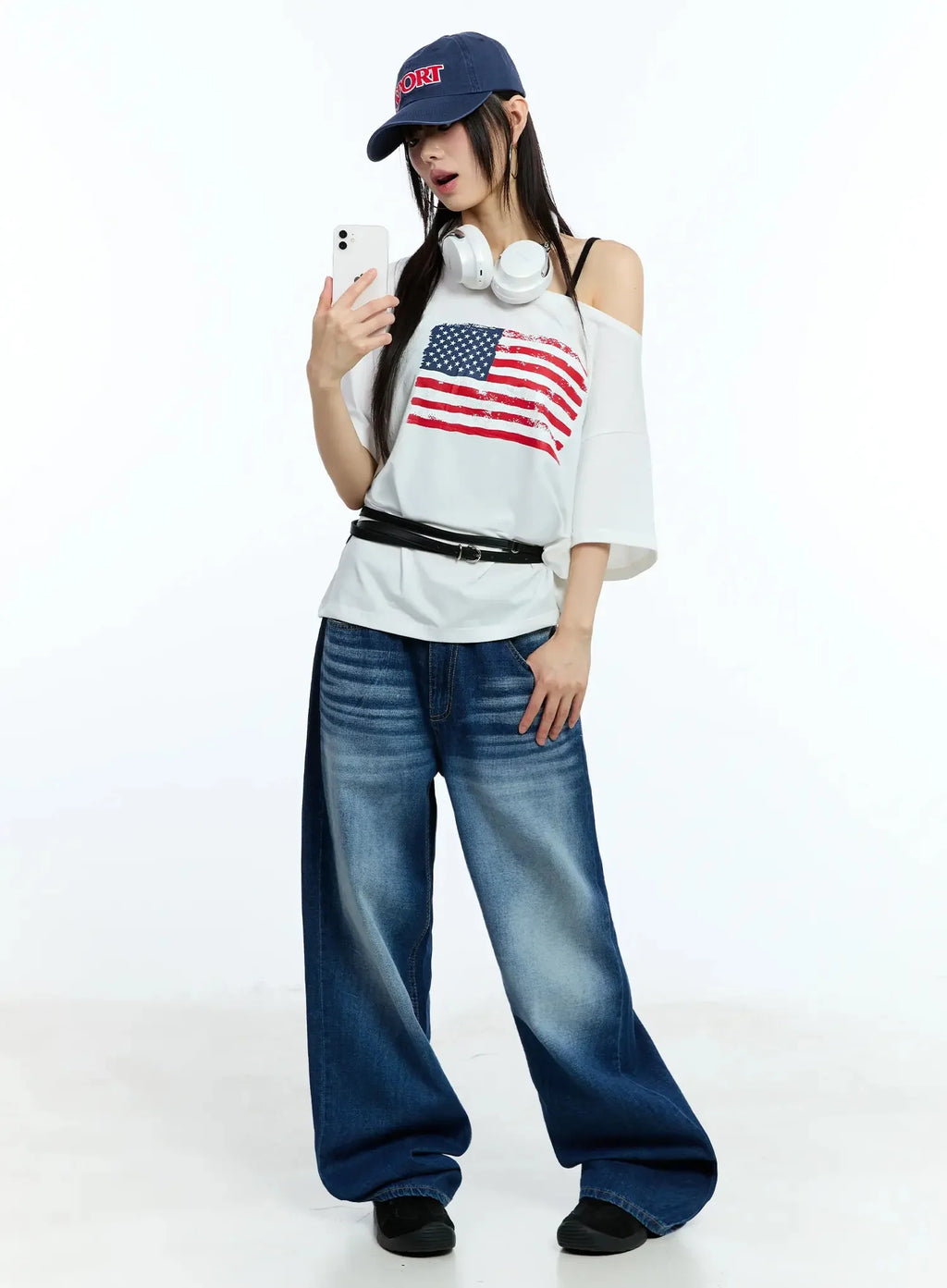 Off-Shoulder Graphic Print Tee IU525