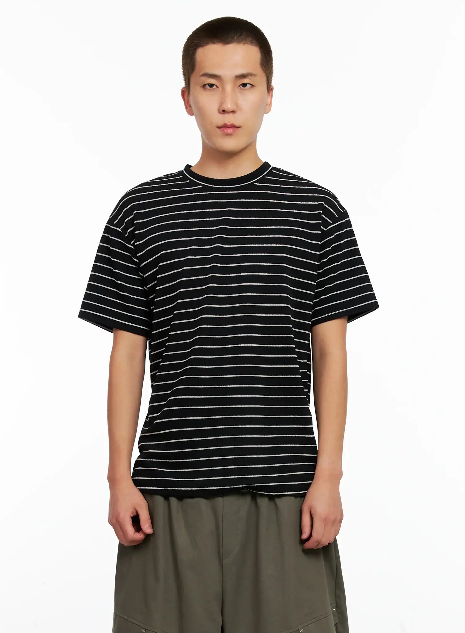 Men's Striped Relaxed-Fit Tee IG511