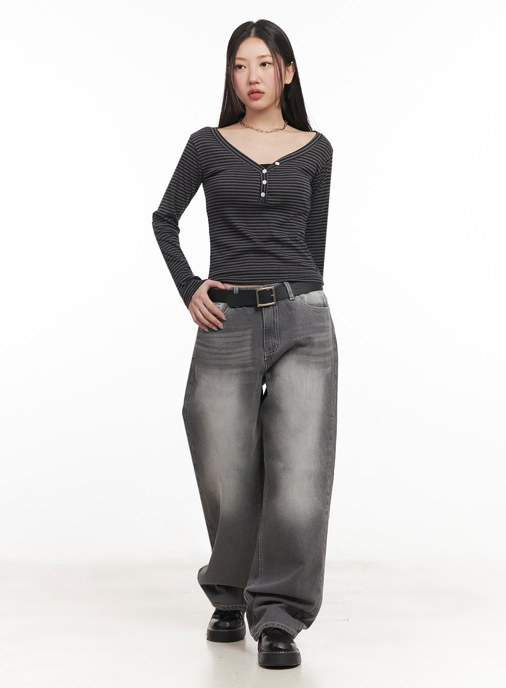 Stripe Buttoned Long-Sleeve Top IM524