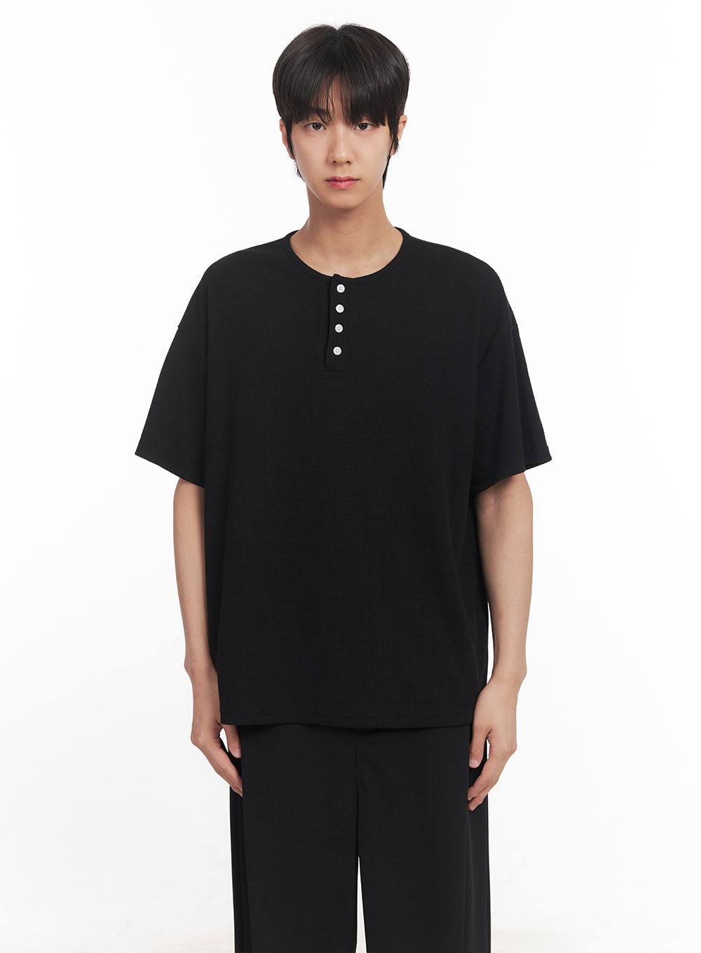 Men's Henley Neck Relaxed-Fit T-Shirt IA510