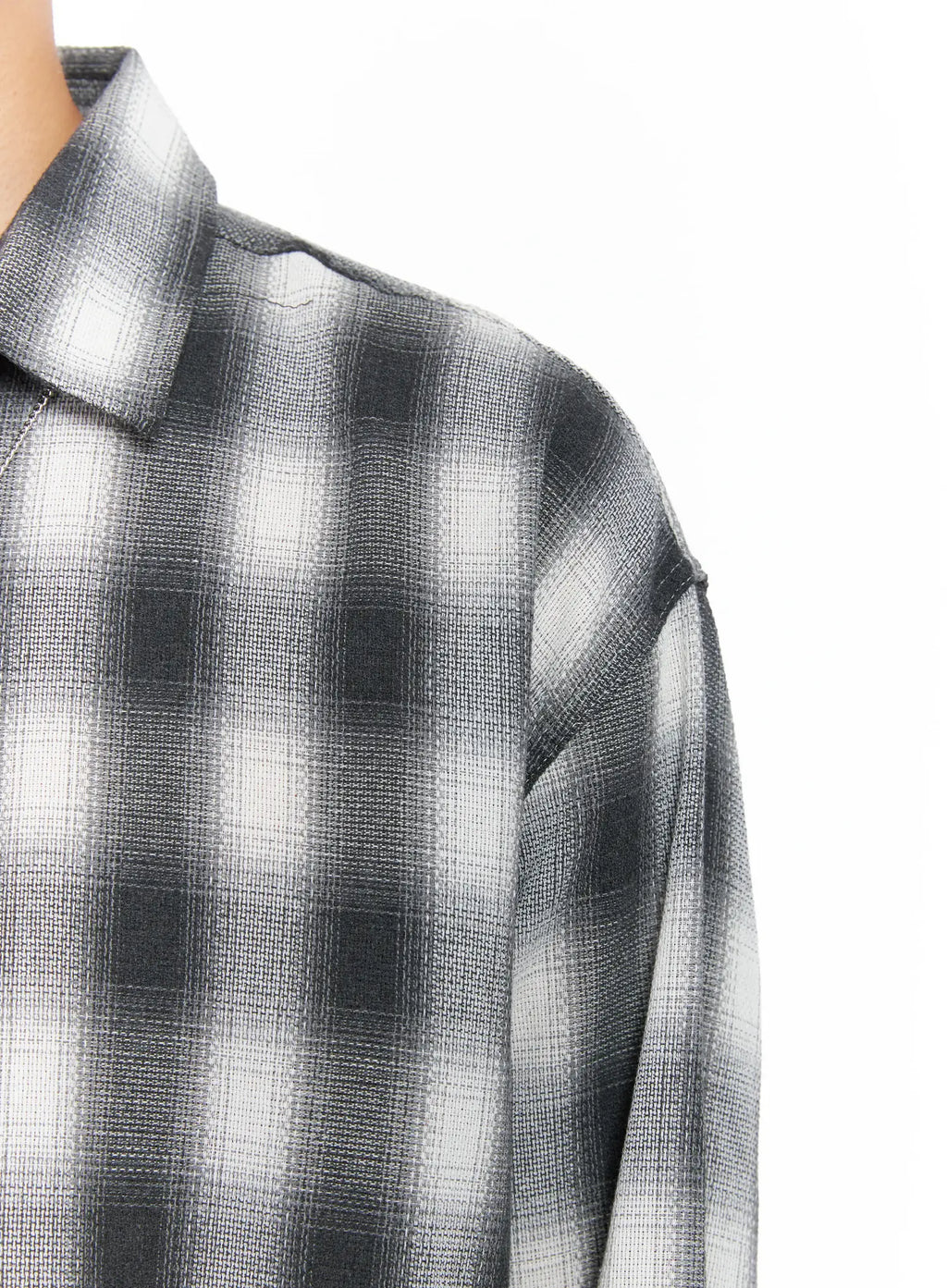 Men's Checkered Button-Up Shirt IS502