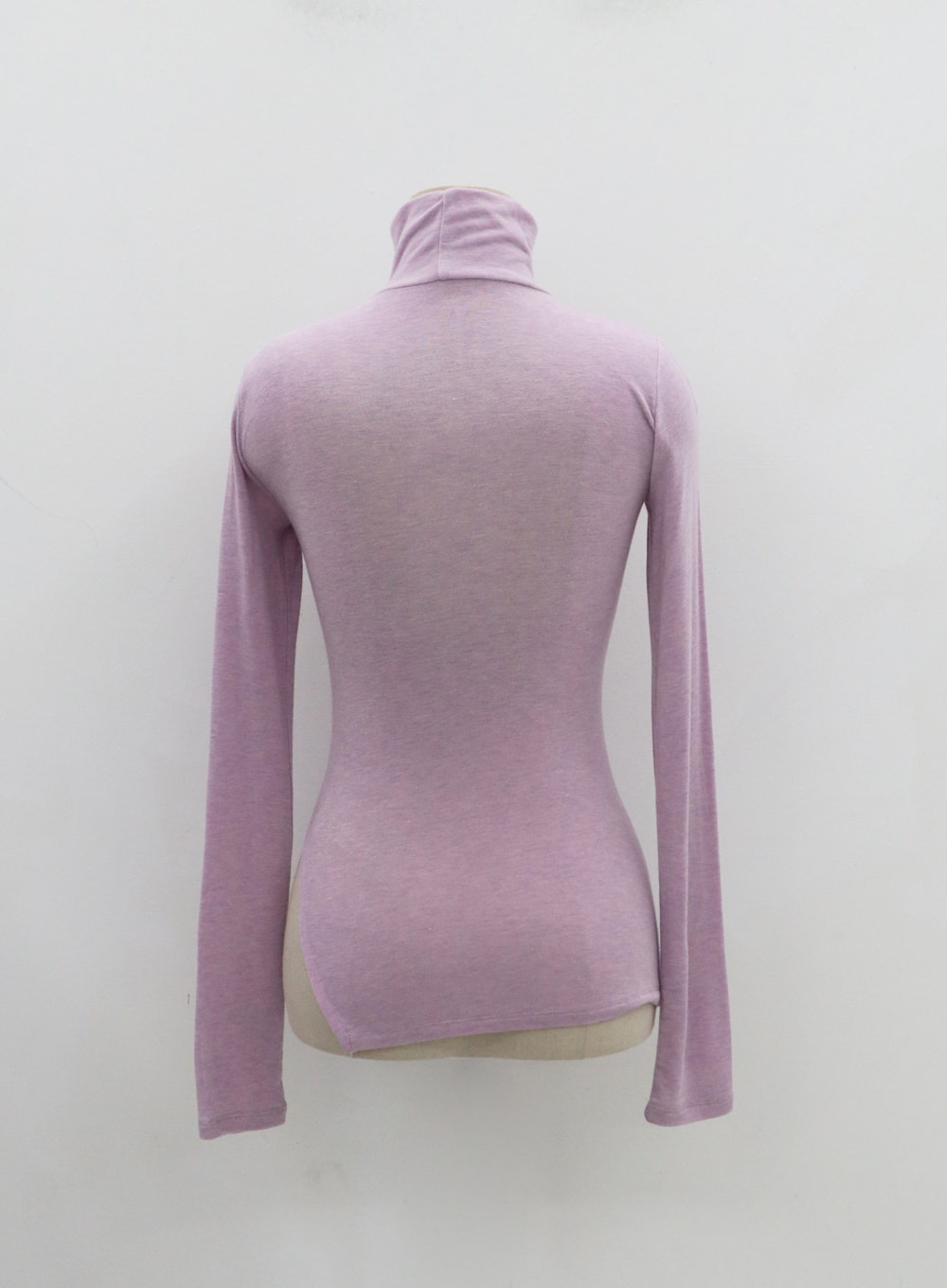 Side Cut Turtleneck Long Sleeve T-Shirt IO31