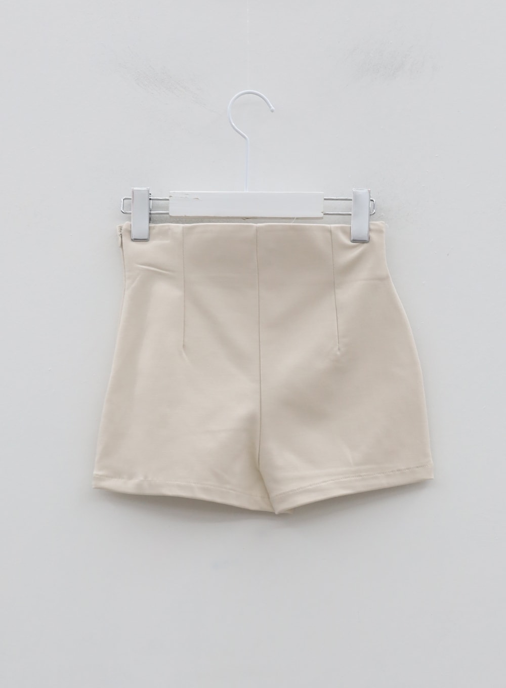 Line High Waist Half Pants IU26