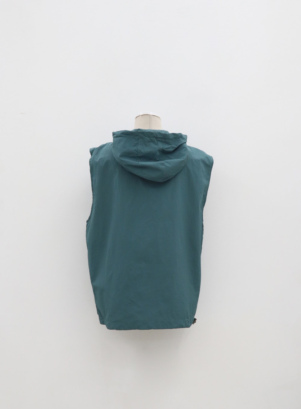 Nylon Hoodie Vest IA304