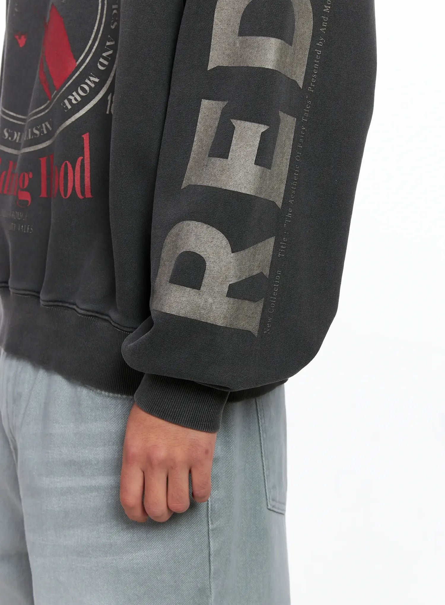 Men's Vintage Red Graphic Crewneck IS509