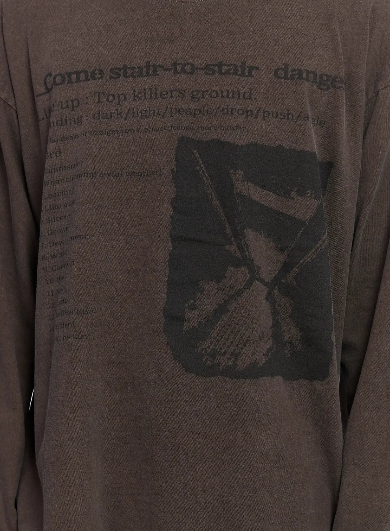 Men's Edgy Graphic Long Sleeve Tee IS509