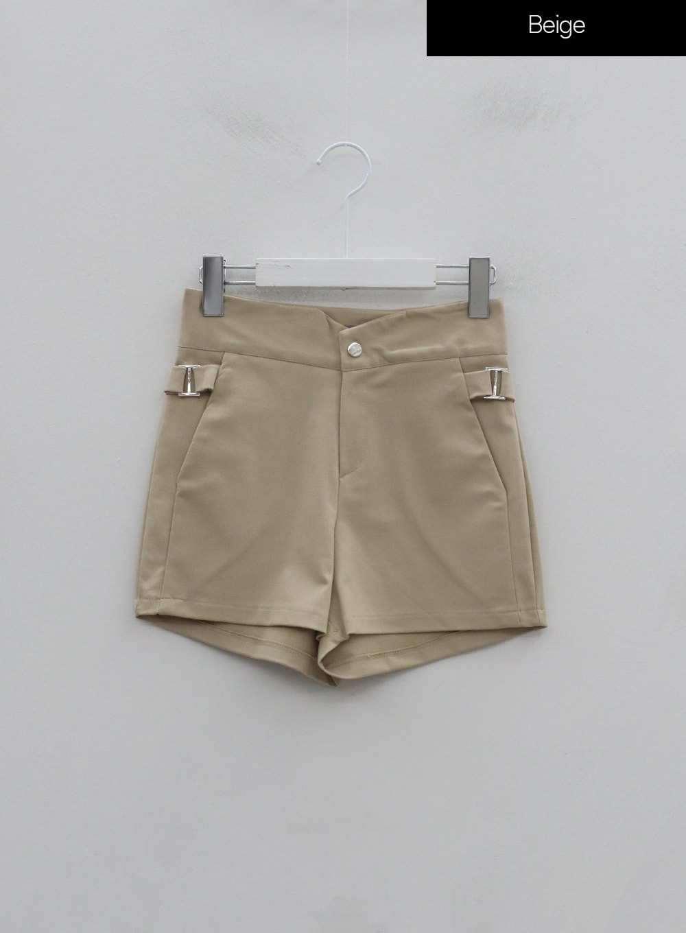 Side Belt Slit High Waist Short Pants IG18