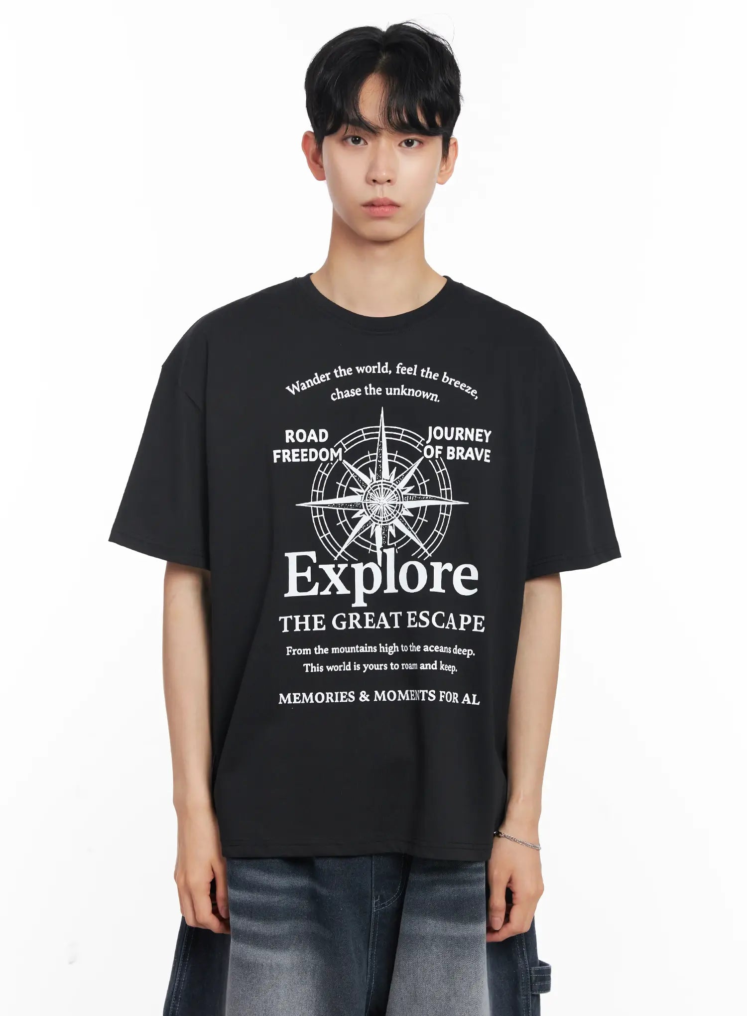 Men's "Explore" Graphic Tee IL504