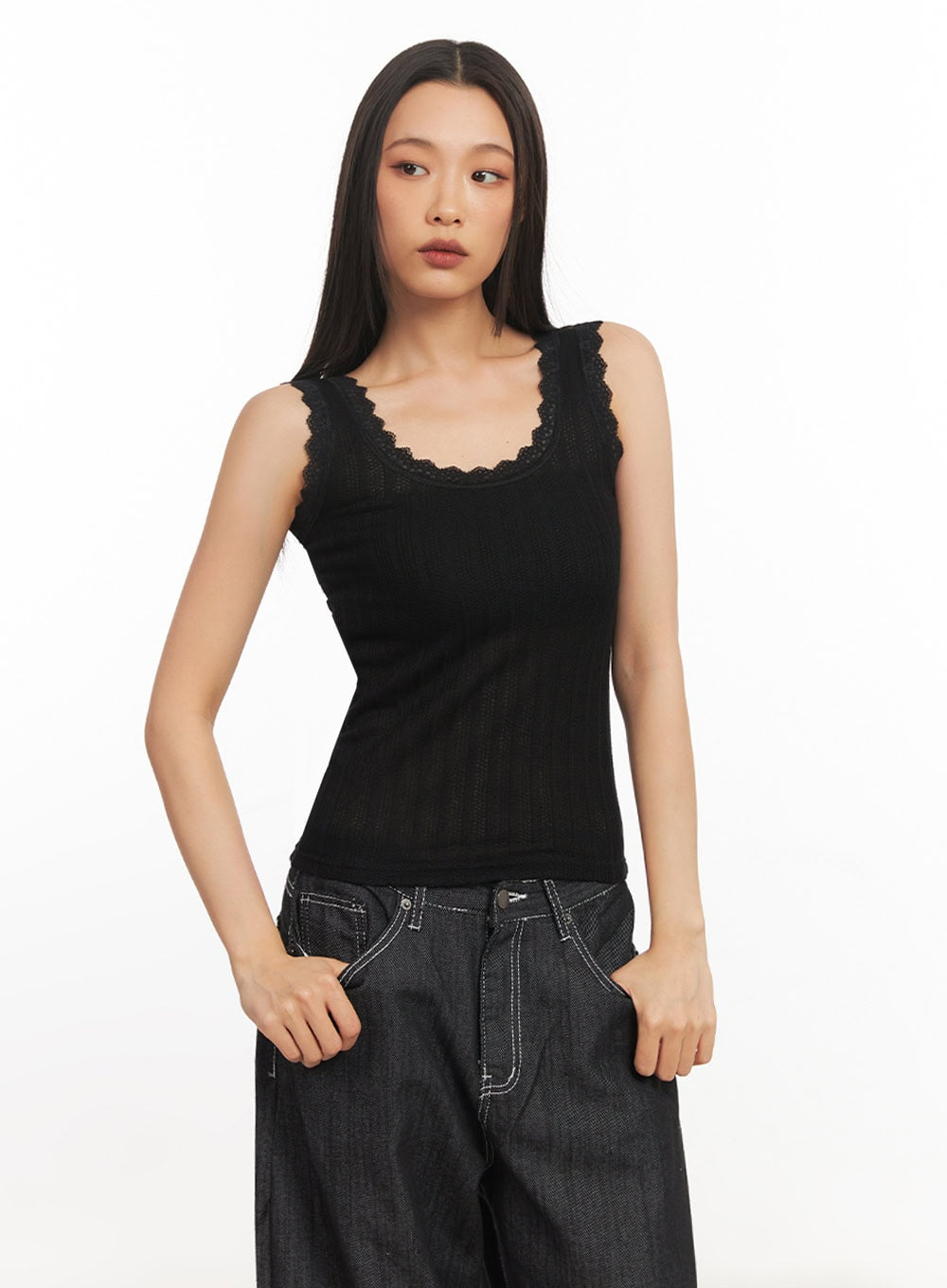 Lace-Trim Fitted Tank IA507
